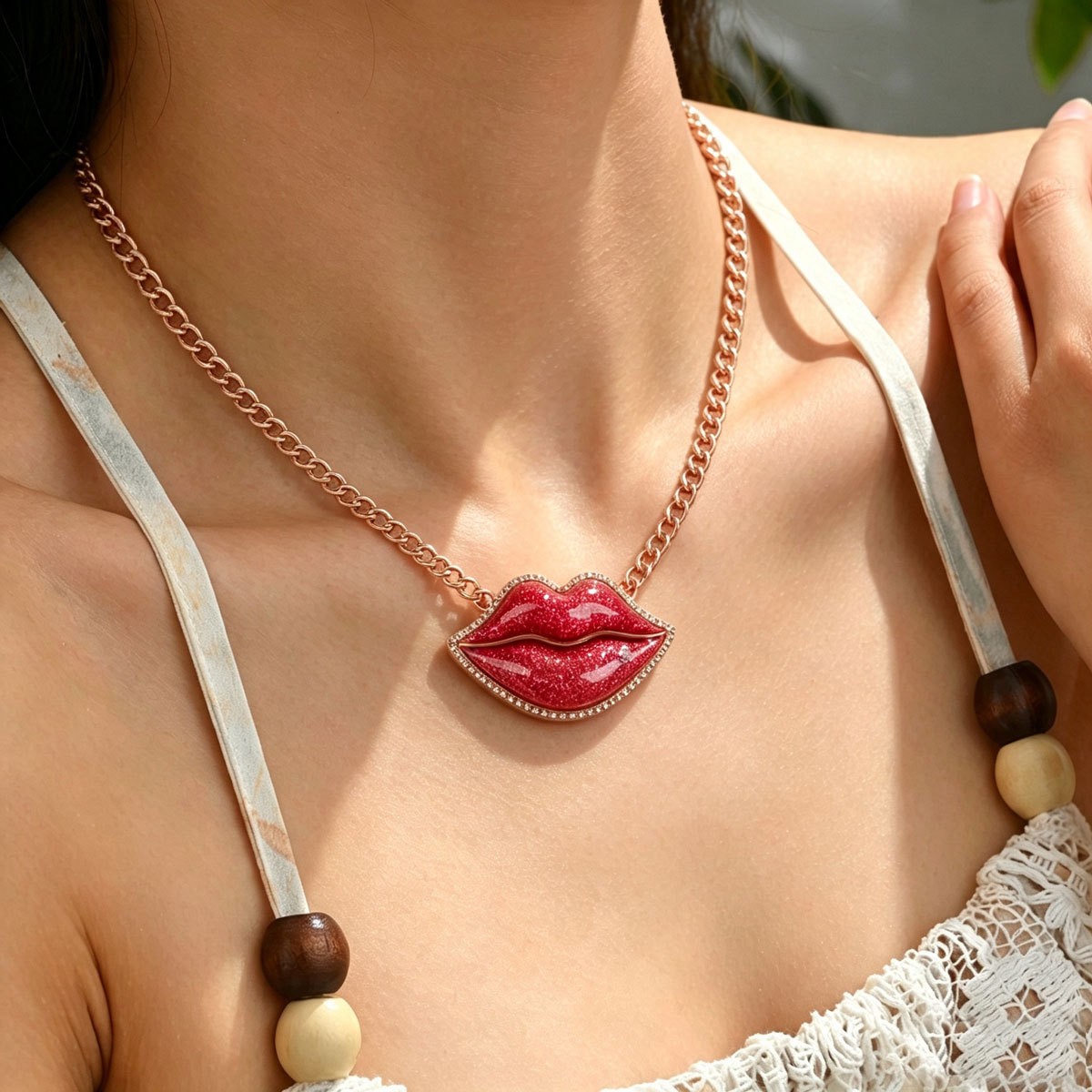 Lips Pendant Necklace