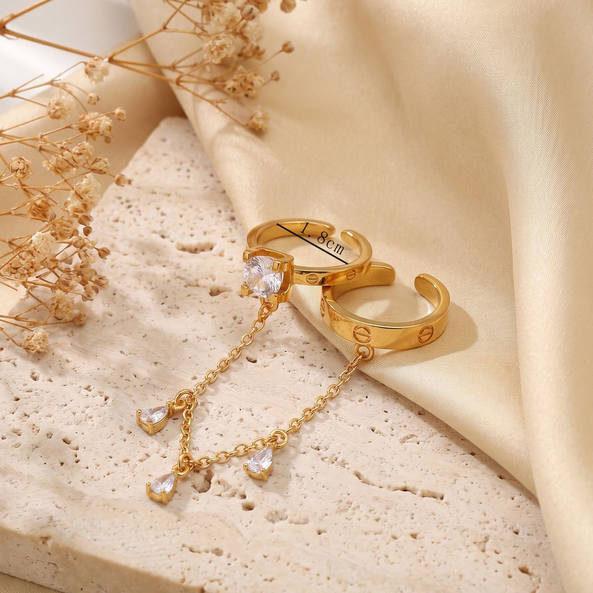 Crystal-Accent Chain Ring
