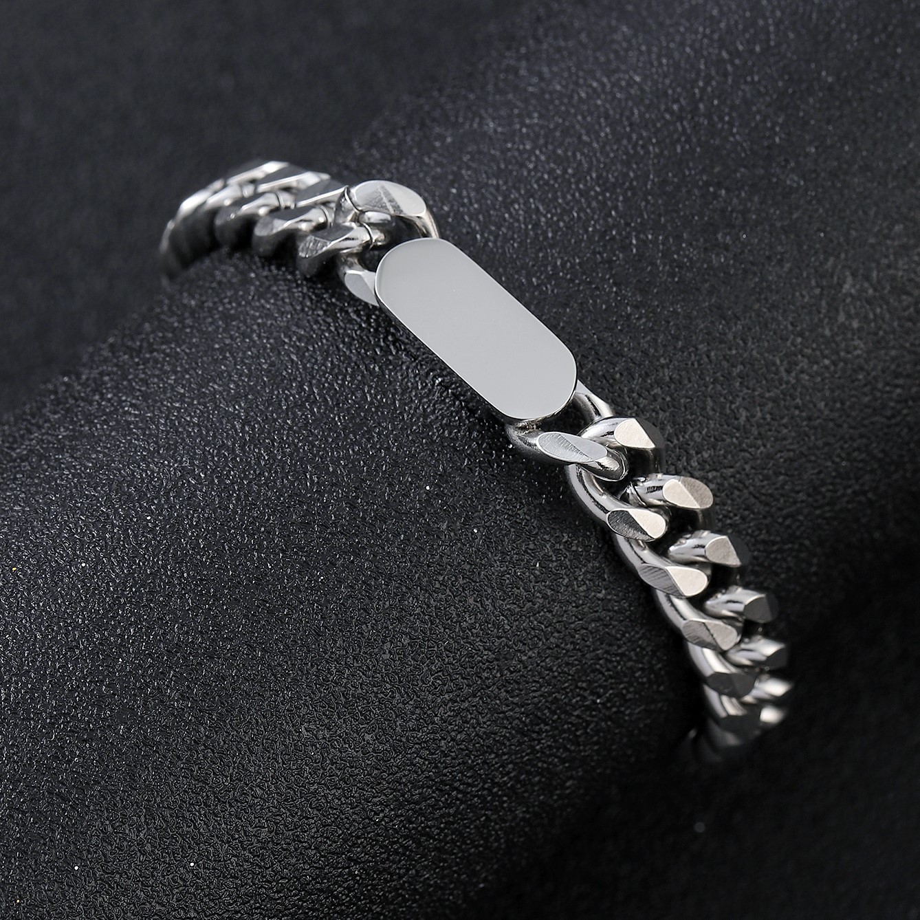 ID Plate Curb Chain Bracelet