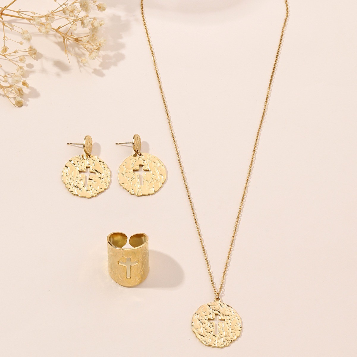 Textured Disc Necklace, Earrings and Ring Set