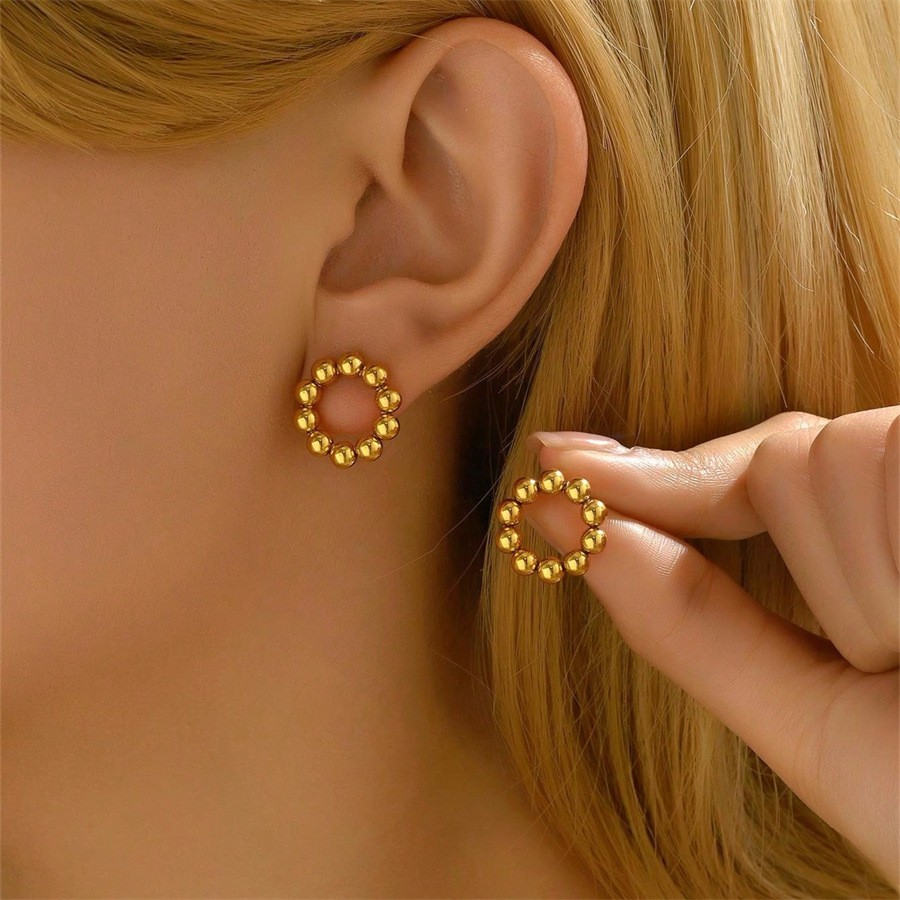 Round Bead-Cluster Earrings