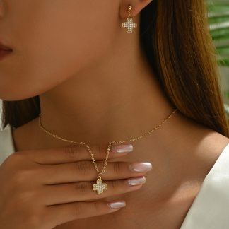 Clover Necklace and Earrings Set