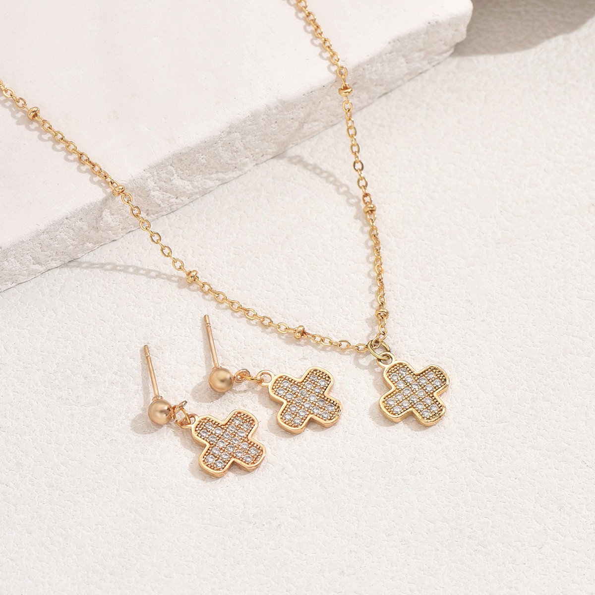 Clover Necklace and Earrings Set
