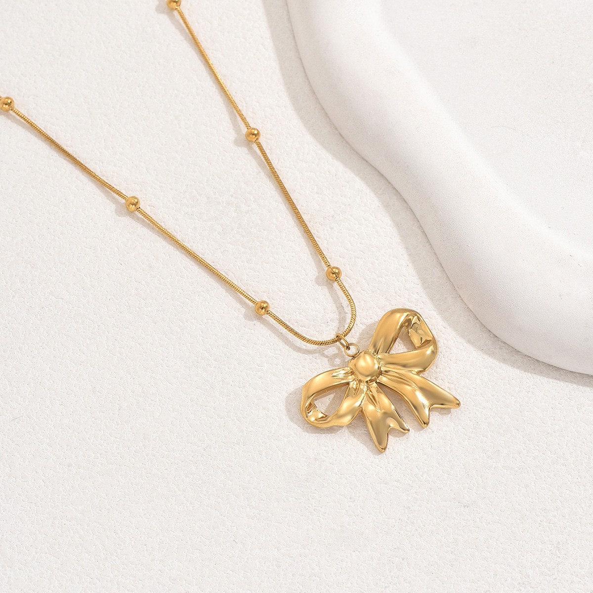 Bow Pendant Necklace