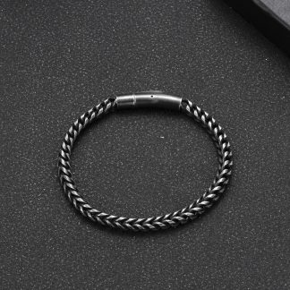 Rounded Curb Chain Bracelet - alternate view